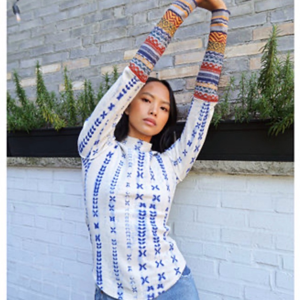 Free people Wonderful Swit top’s  thermal knit vintage- inspired print. - Picture 3 of 4